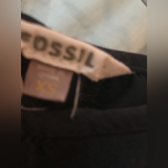 Fossil size XS keyhole type black fluttery dress, modest but also attractive! - Picture 5 of 8